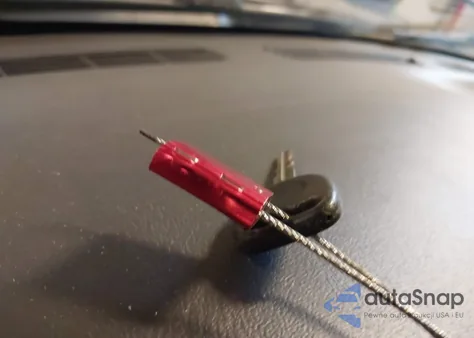 2004 Chevrolet Silverado 1500 Z71 from USA, damaged, VIN 1GCEK14T04E221861